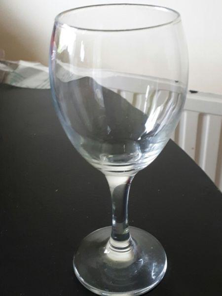wine glasses for restaurant or cafe or home