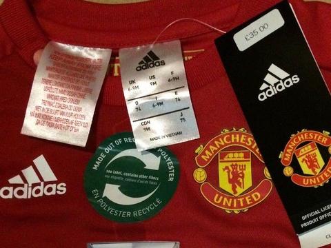 Baby Clothes 6-9months Manchester United brand new never been worn
