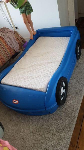 Car bed- Good condition