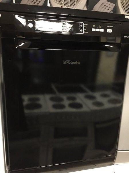 Hotpoint dishwasher brand new in black colour