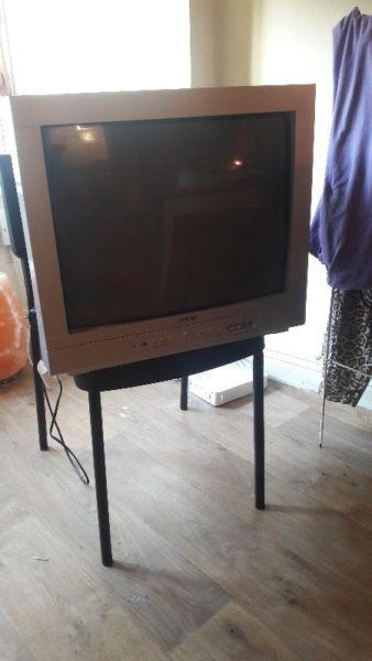 Bush 20 inch screen tv