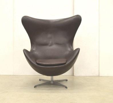 Orig. ARNE Jacobsen EGG Chair, chocolat brown leather