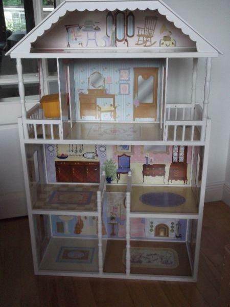 Kidcraft Dollhouse