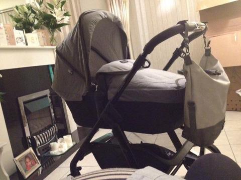 Silver Cross Eton Limited Edition Travel System