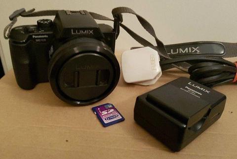 Panasonic Lumix DMC-FZ20 Camera