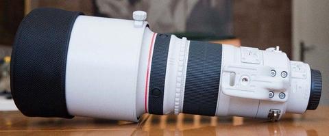 Canon EF 300mm F/2.8 II EF IS L USM Lens