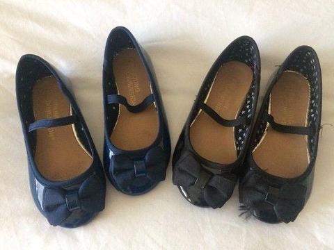 Girls Navy and Black Pumps (Size 9)