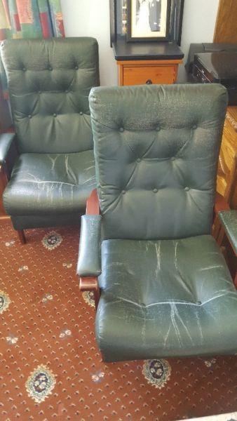 2 Armchairs available for free