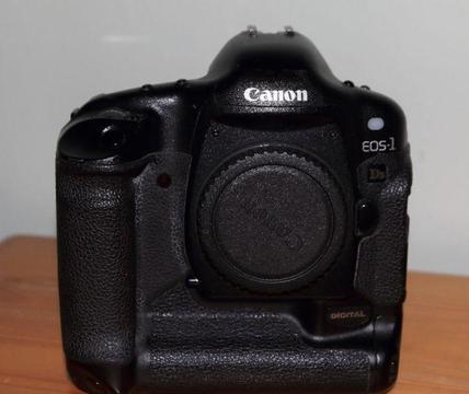 Canon EOS-1Ds Full Frame Camera