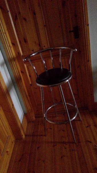 4 chrome high stools