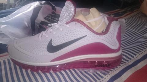 Brand New Nike Airmax from New York