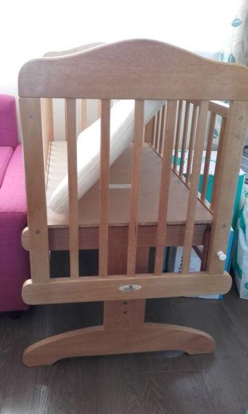second hand baby swinging cot