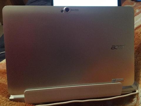 Acer Iconia 2in1 Laptop/Tablet