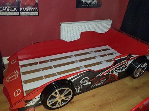 Racer car single beds