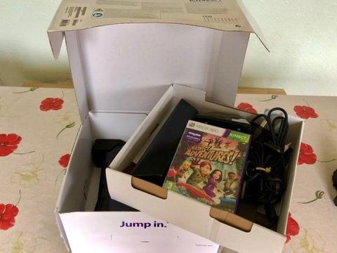 XBOX 360 250 GB - Kinect Special Edition in original box + 18 Games + 5 Pads + Remote control