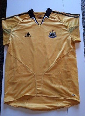 Newcastle United away kit 2004/2005