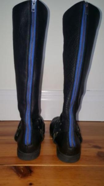 Steve Madden Boots Woman Size 36.5 ( City)