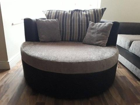 Three seater plus two seater plus love seat living room sofa - very good condition