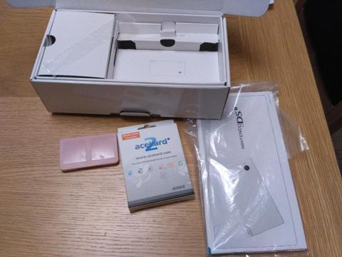 Nintendo dsi with package