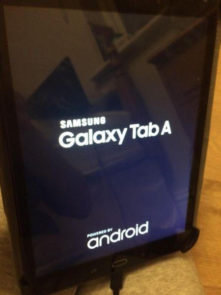 Samsung Galaxy Tab A 10.1 (2016) - 16GB + Case !