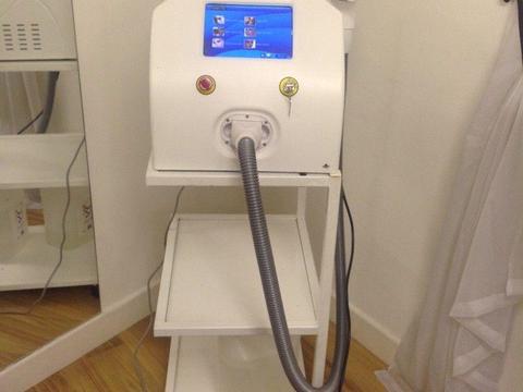 Q switch Nd Yag tattoo removal laser
