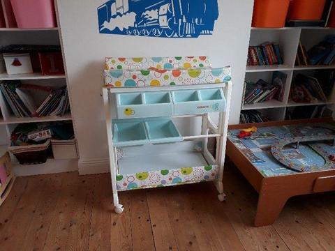 Cosatto changing table