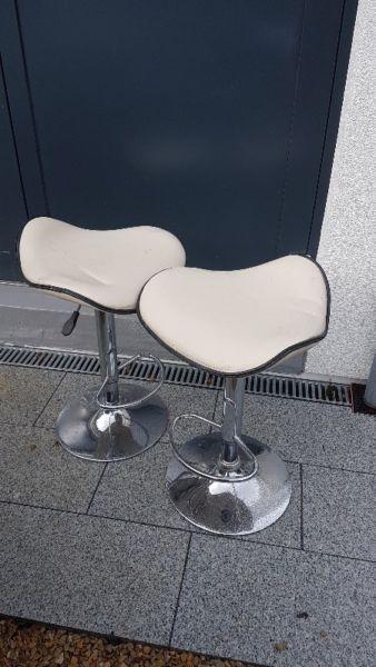 2 free white silver bar chairs for pickup in Clonskeagh