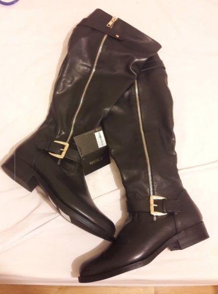 Forever 21 knee boots size 6
