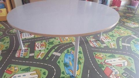 Montessori Tables