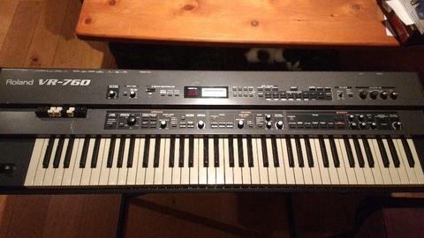Roland VR-760 Keyboard