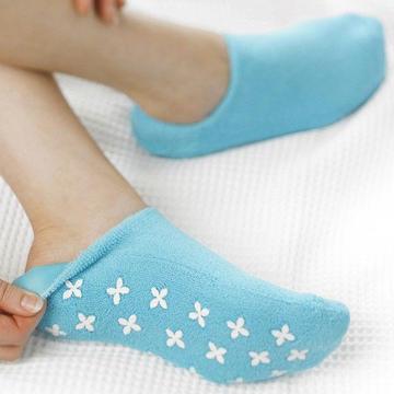 Moisturising socks