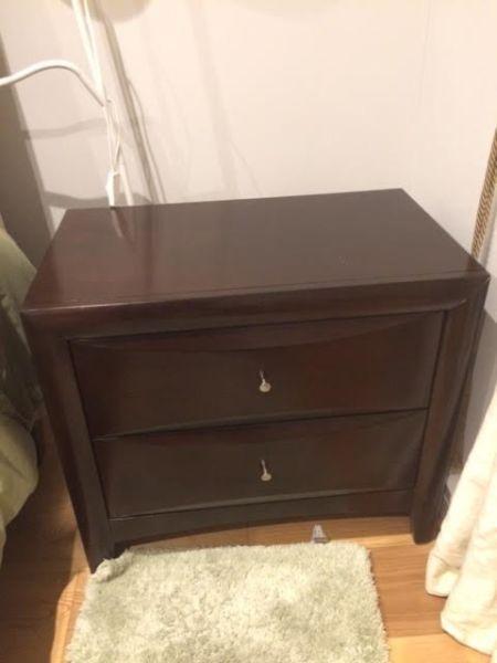 Bedstand - excellent condition and priced to sell (for collection only)