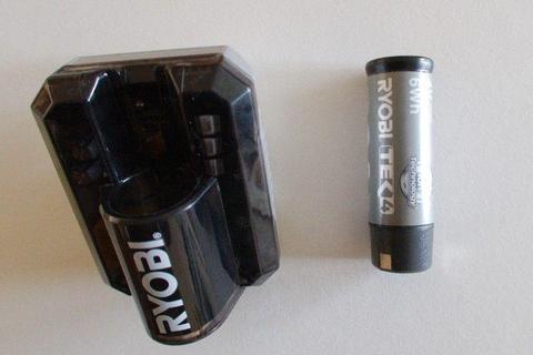 Ryobi Tek4 charger + battery