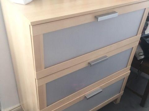 Chest of 3 drawers in a mint condition - €30, available for collection  City centre