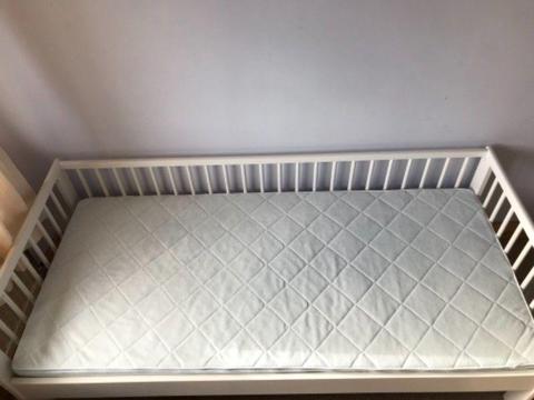 Ikea gulliver toddler bed with guard