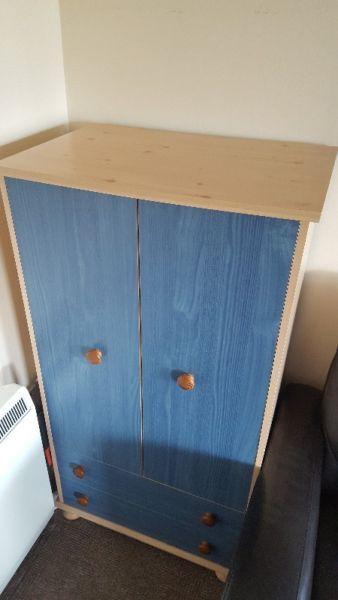 Chest of 5 drawers+wardrobe