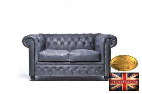 Vintage black 2 seat chesterfield sofa