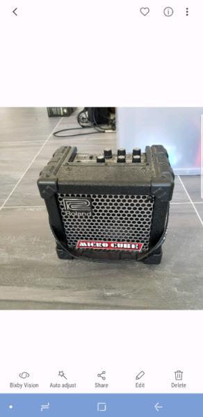 Cube portable 15W electric guitar amplifier