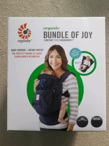 Ergobaby Baby carrier and infant insert