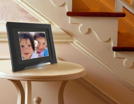 Digital photo frame for sale!!