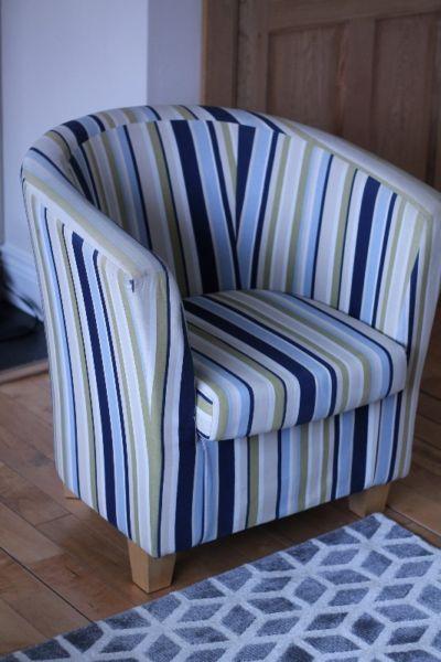 2 Nr. striped Tub-style Armchairs