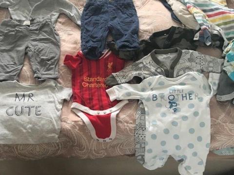 Baby clothes 0-3 months