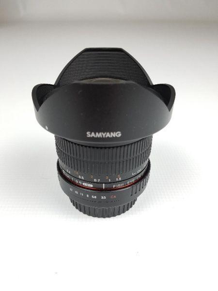 Samyang 8mm f/3.5 Canon (Like New)