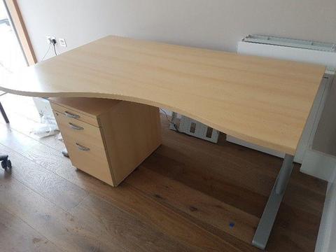 executive maple office desks with matching pedistals