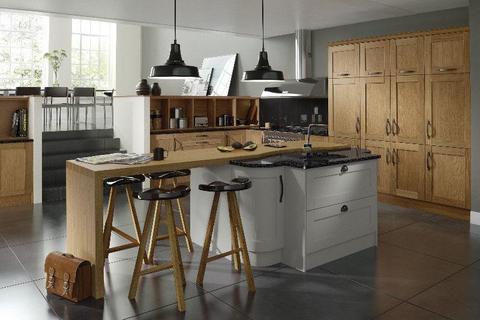Quality Solid Oak Shaker Kitchens (Available In Stock)