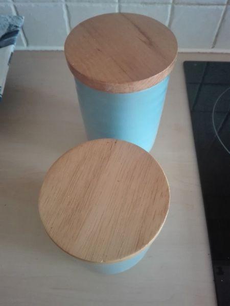 Ceramic salt Bowls with Bamboo Lid