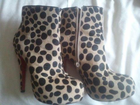 Leather leopard ankle boots