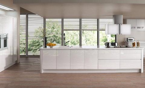 Quality Handleless Gloss Kitchens Multiple Colours Available (All In Stock)