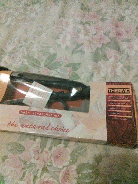 Ceramic hair straightener for sale!!!