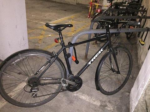 Trek FX 2 20'' Hybrid Black & extras for sale in Rathmines 6 months old in excel cond €350 ONO